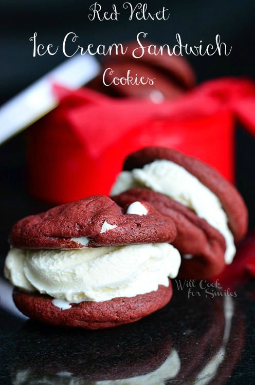 Red-Velvet-Ice-Cream-Sandwich-Cookies-2-from-willcookforsmiles.com-redvelvet-cookies