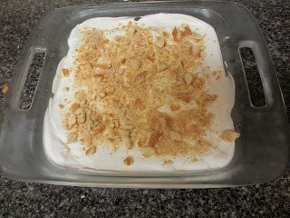 Nilla Wafers Banana Cream Dessert in a clear baking pan. 