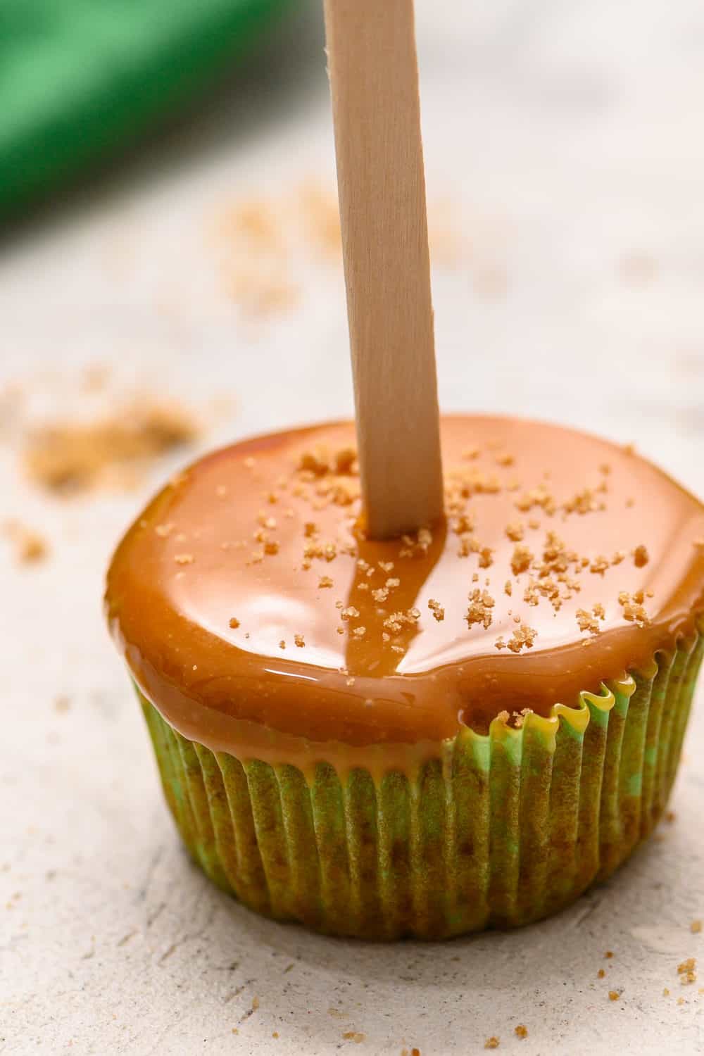 Easy Caramel Apple Cupcakes Recipe - 93