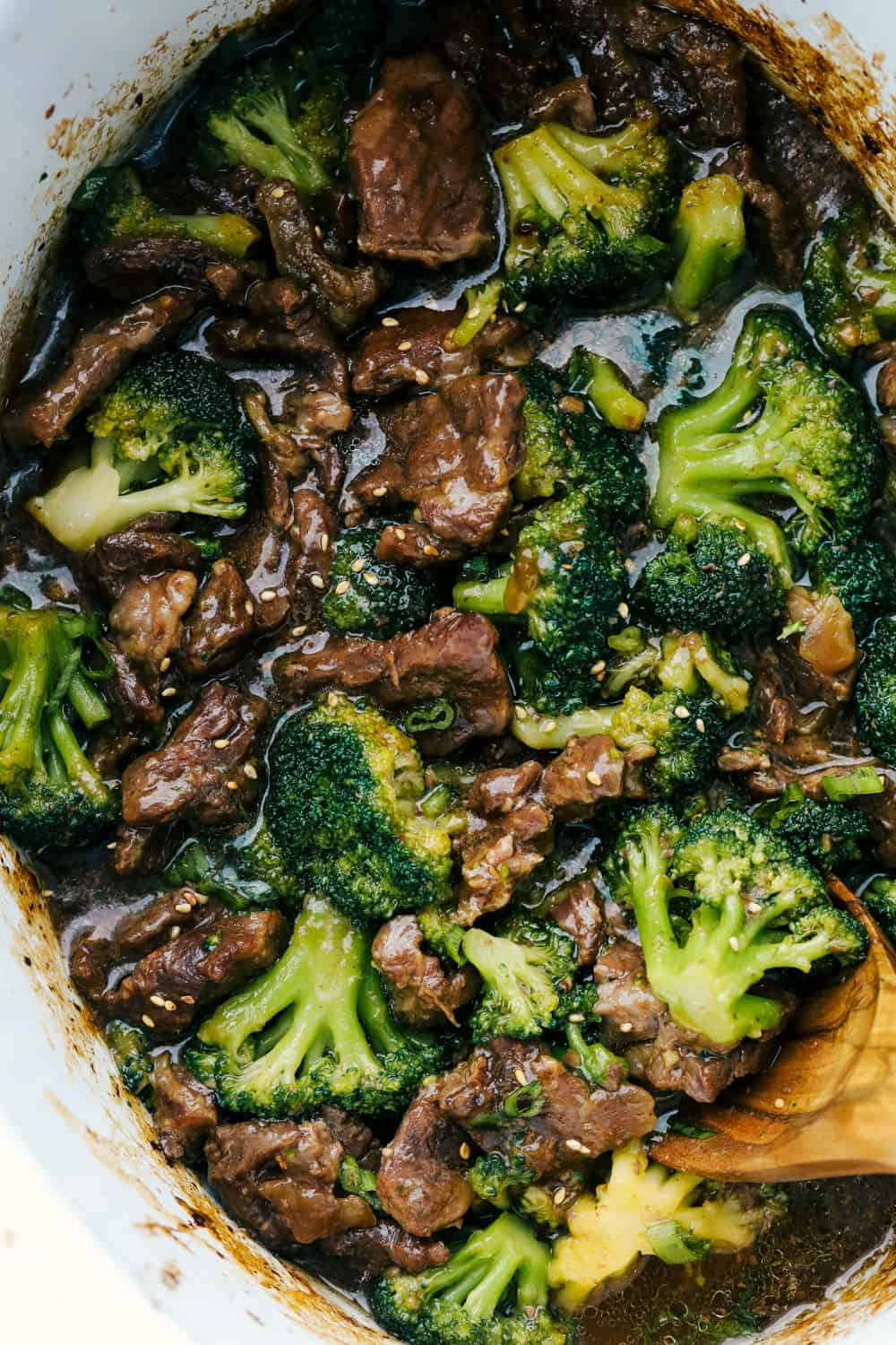 Beef and broccoli in a slow cooker.