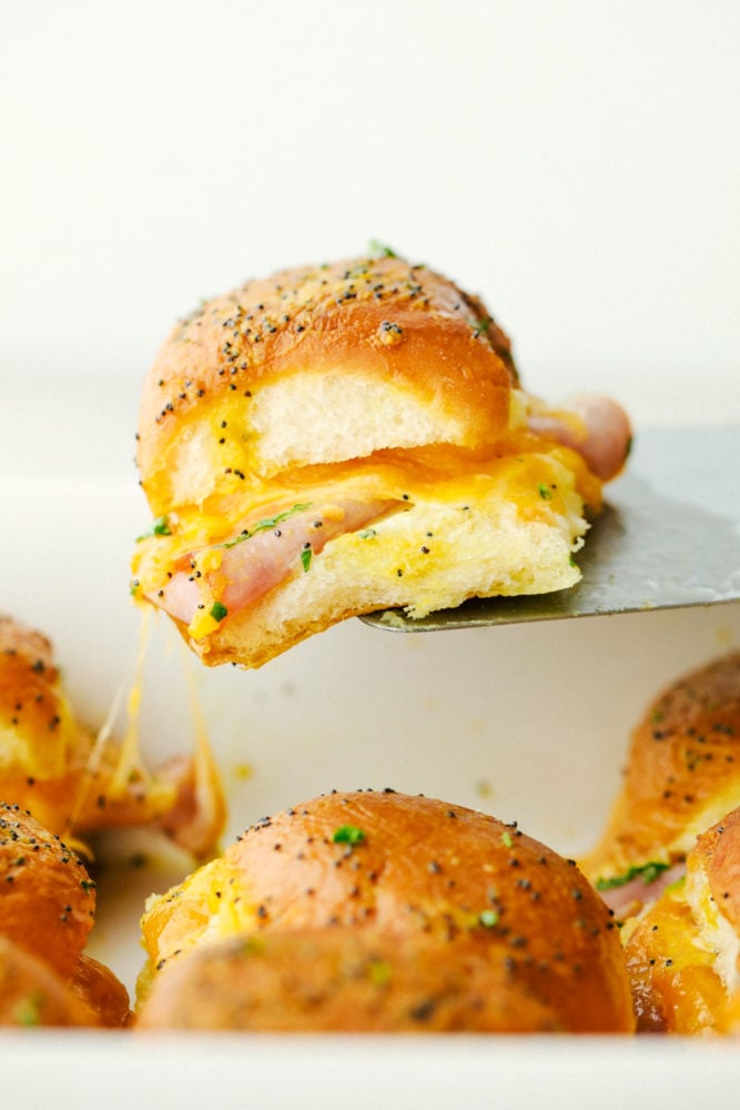 Ham and Cheddar Sliders Recipe - 92