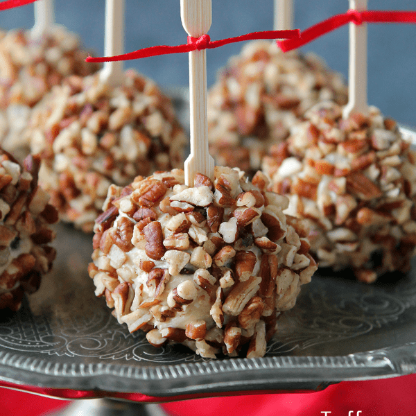 Mini Toffee Chocolate Chip Cheese Balls | The Recipe Critic