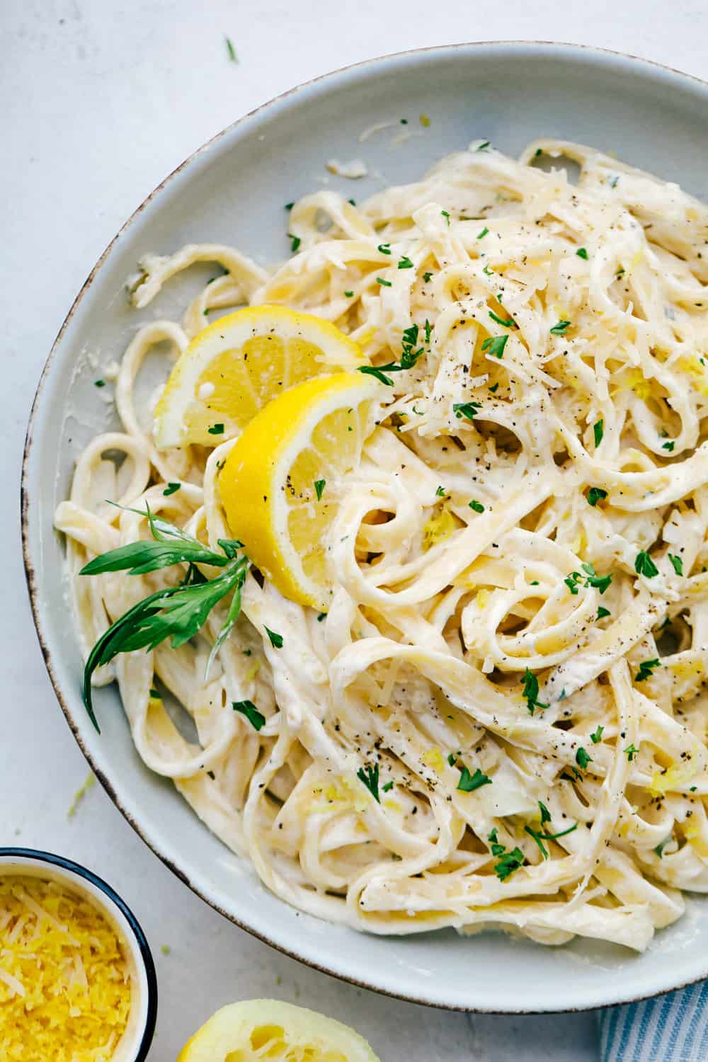Lemon Garlic Cream Fettuccini | The Recipe Critic