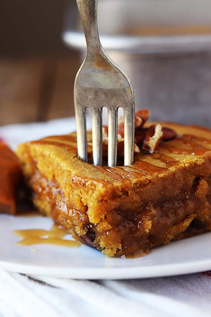 Gooey Caramel Pumpkin Blondies - 20