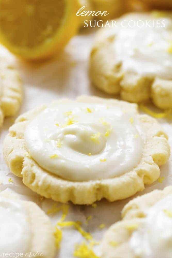 lemon sugar cookie close up.