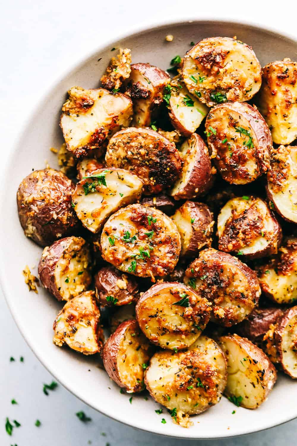 Parmesan Garlic Roasted Potatoes | The Recipe Critic
