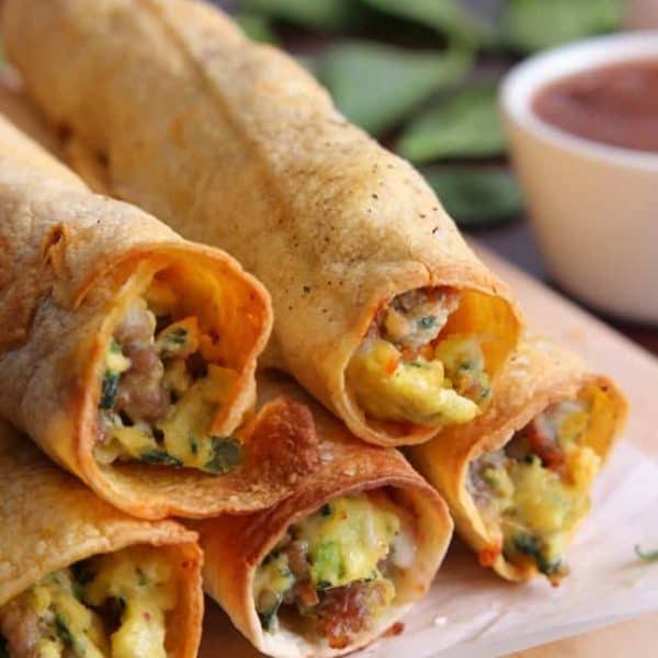 Baked Sausage, Spinach and Egg Breakfast Taquitos | The Recipe Critic