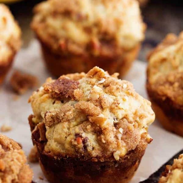 Banana Bread Streusel Muffins | The Recipe Critic