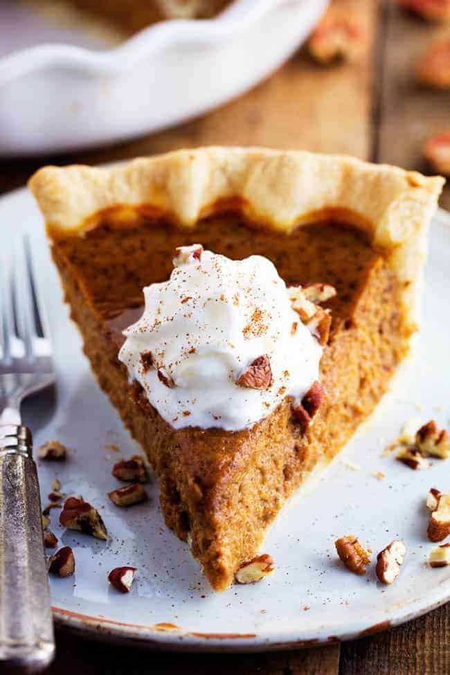 The Best Pumpkin Pie | The Recipe Critic