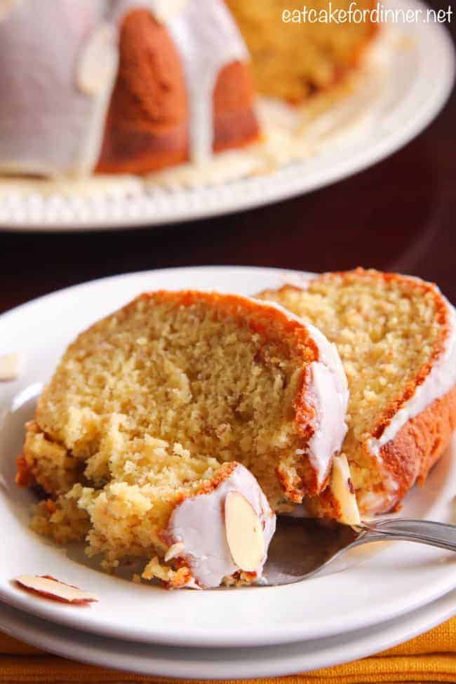 banana bundt slices on a white plate.