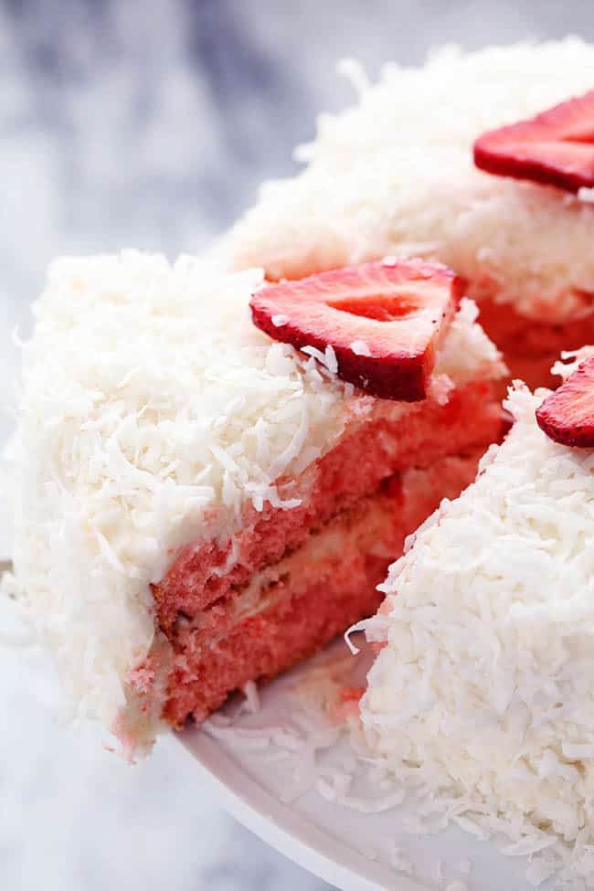 Strawberry Coconut Cream Cake with Coconut Cream Cheese Frosting | The ...