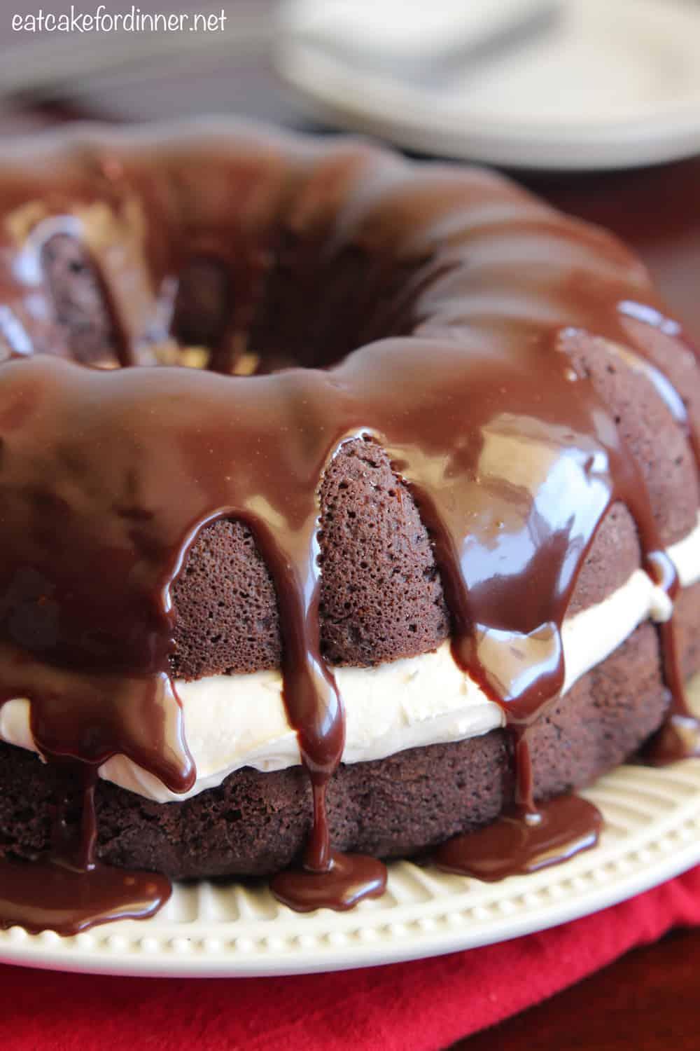 chocolate whoopie pie cake