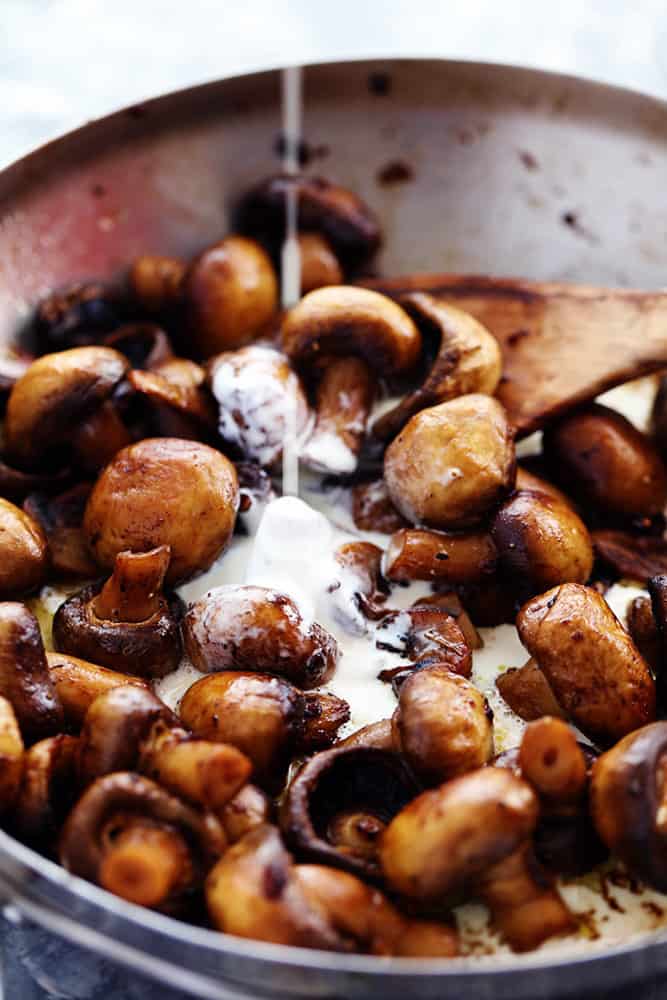 Creamy Garlic Parmesan Mushrooms The Recipe Critic