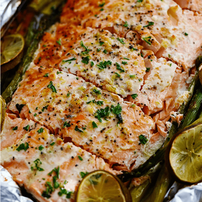 Buttery Garlic Lime Salmon with Asparagus in Foil | The Recipe Critic