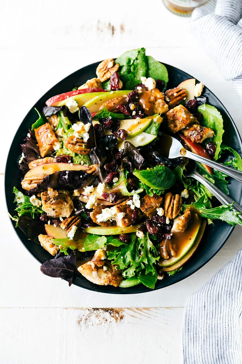 Chicken and Apple Salad with a Honey Dijon Vinaigrette | The Recipe Critic