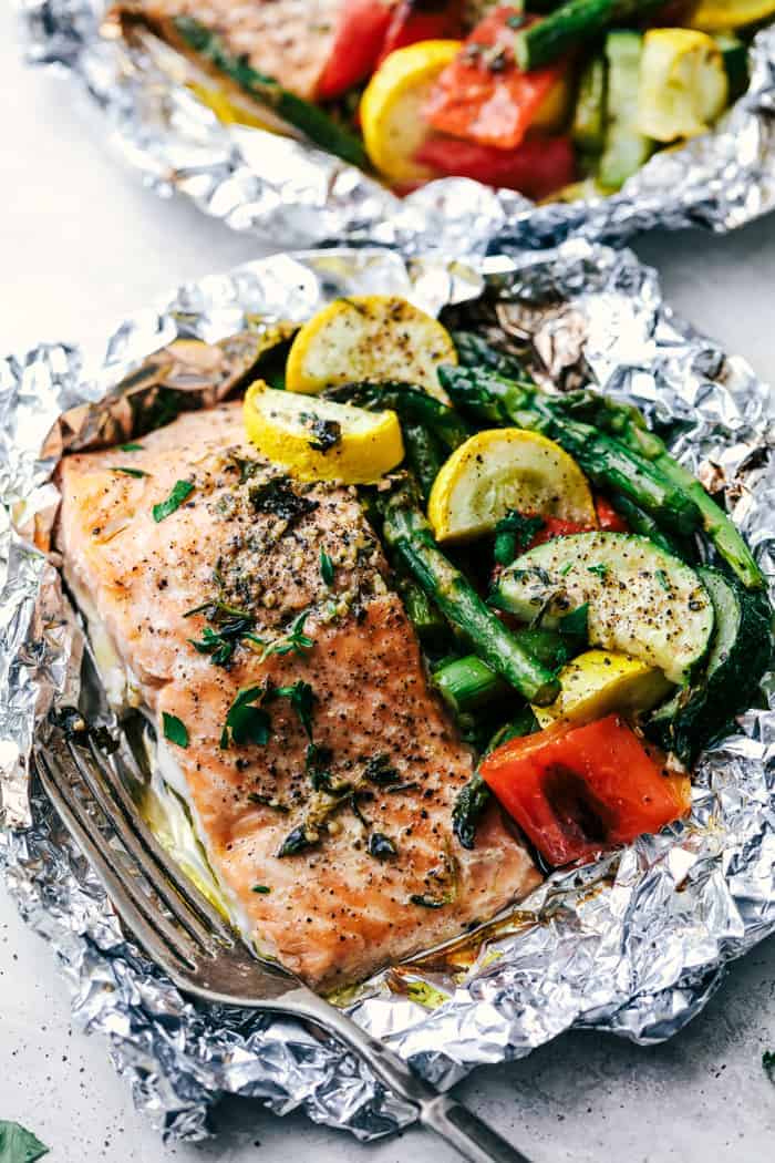 Butter Garlic Herb Salmon Foil Packets - 16