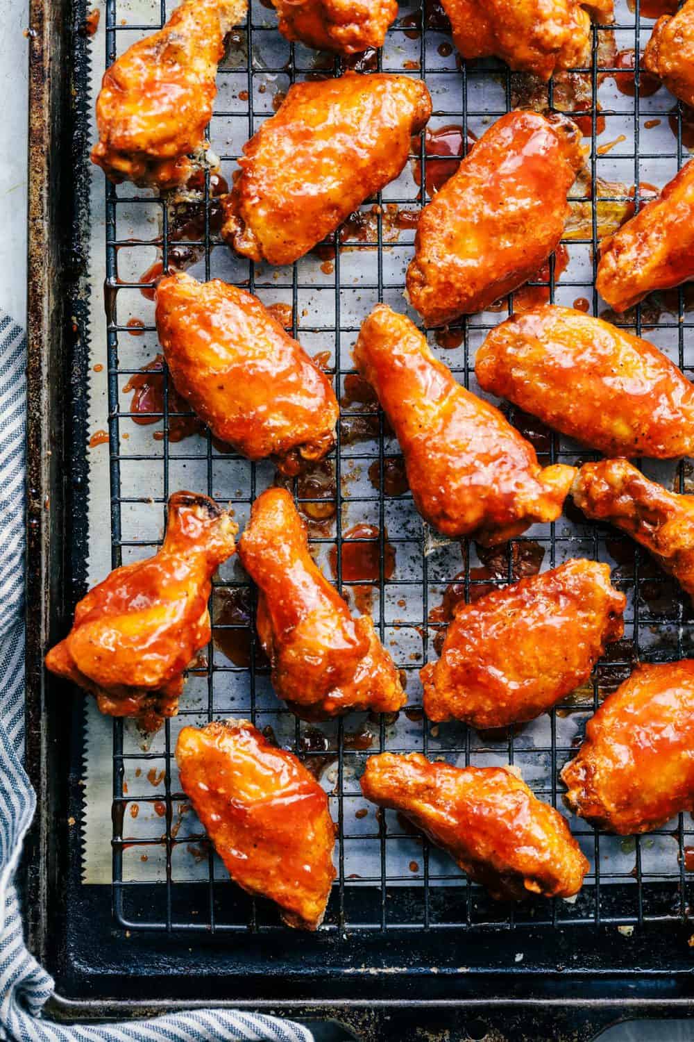 Baked Sticky Honey Garlic Buffalo Wings - 85