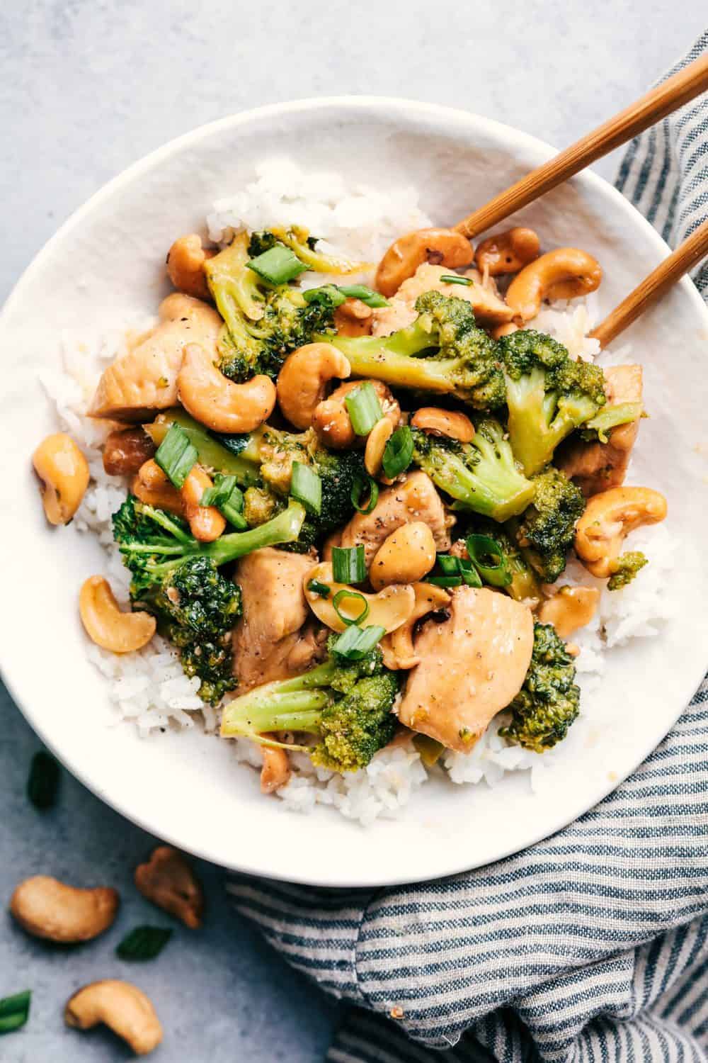 Garlic Chicken and Broccoli Cashew Stir Fry - 54