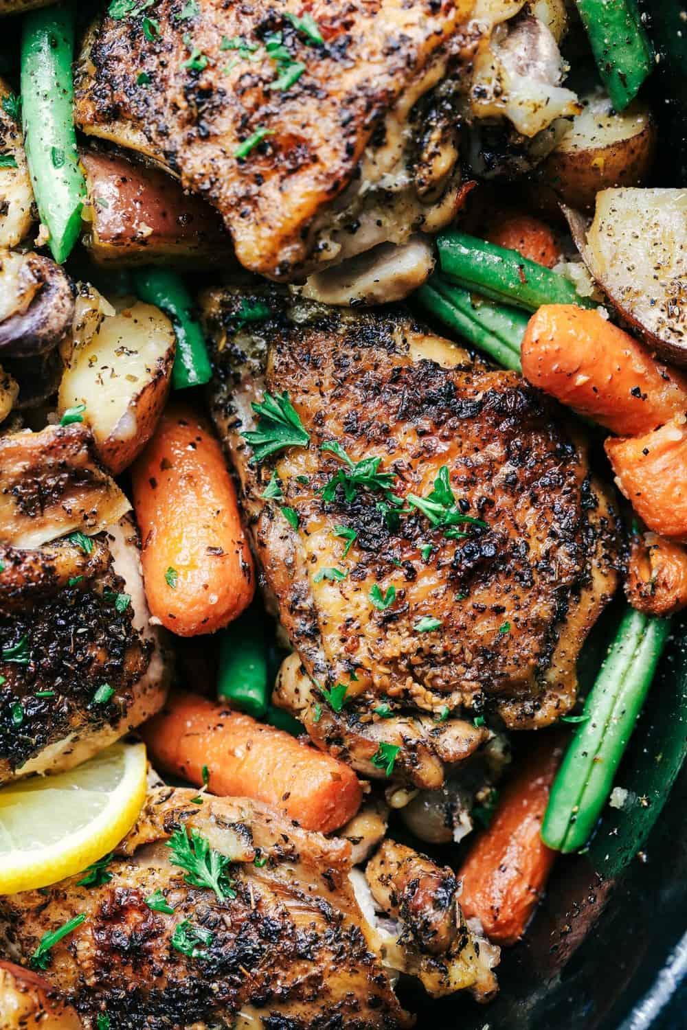 Slow Cooker Lemon Garlic Chicken Thighs and Veggies ...