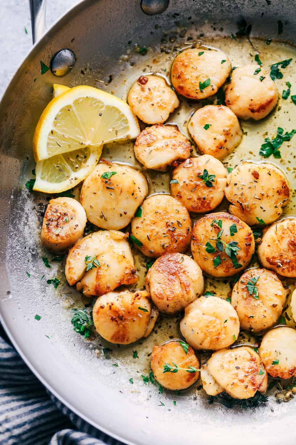 Garlic Butter Herb Scallops Recipe The Recipe Critic