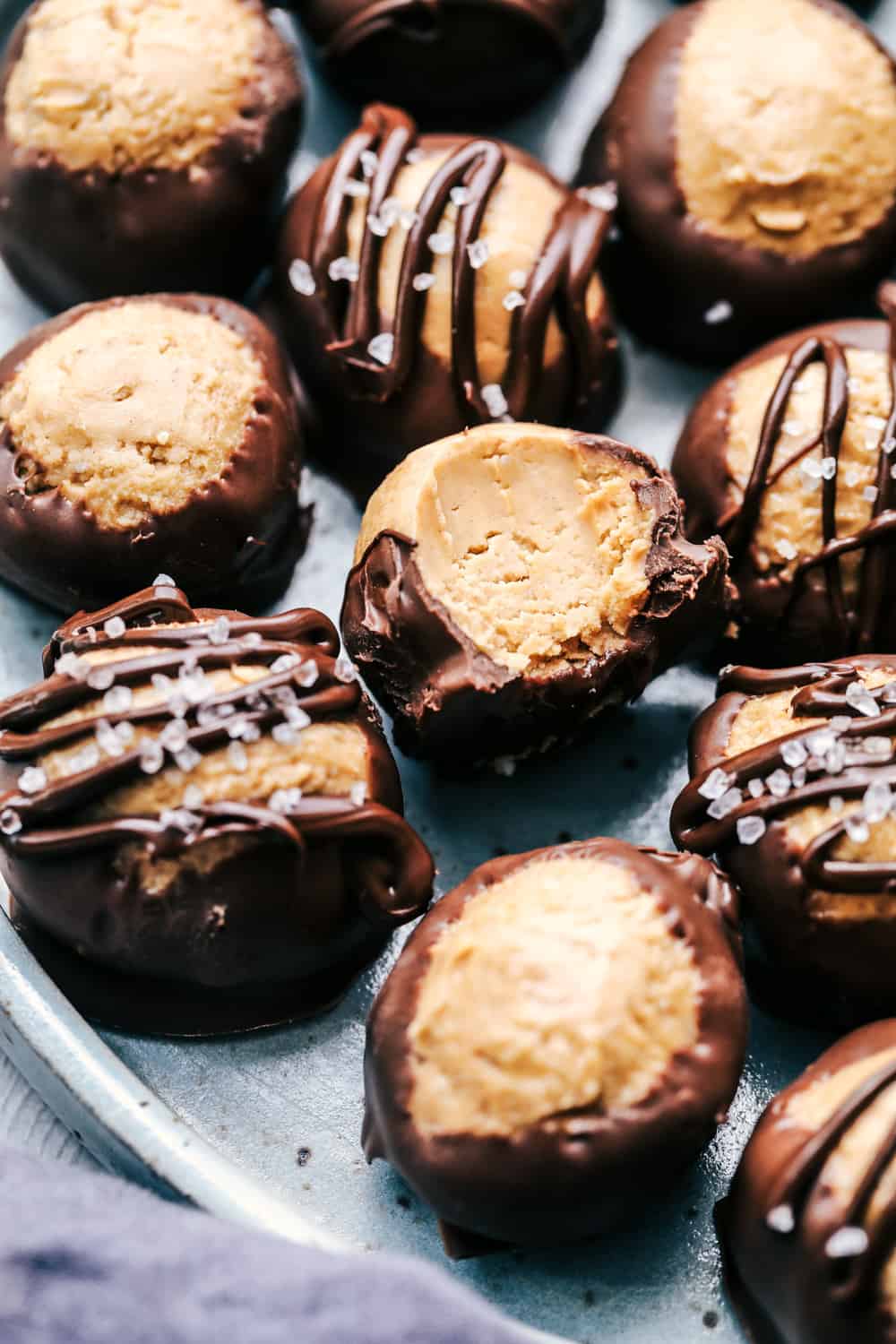 No Bake Buckeye Peanut Butter Balls The Recipe Critic