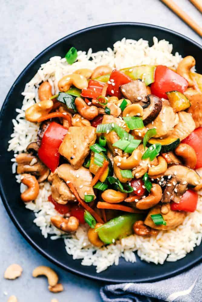 Cashew Chicken Stir Fry | The Recipe Critic