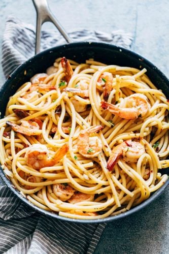 Shrimp Spaghetti Aglio Olio served in a pan