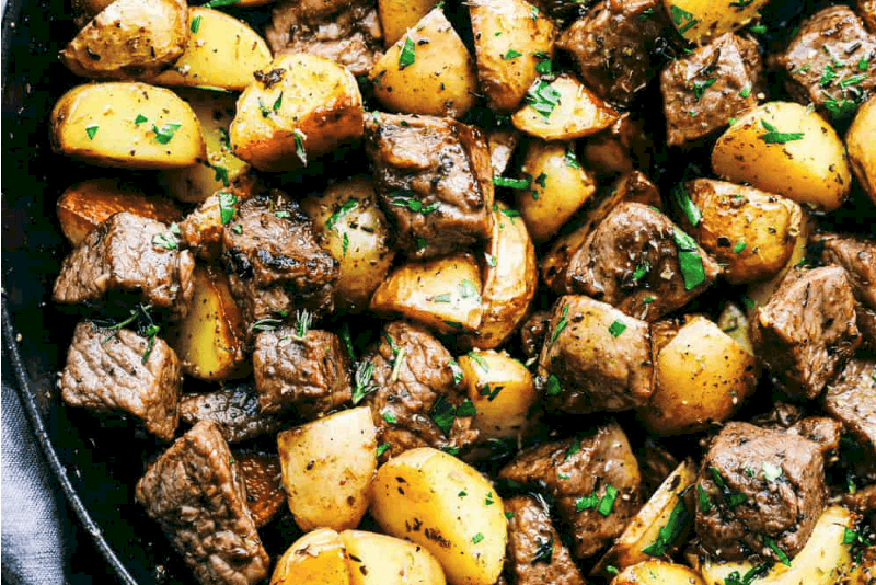 Garlic Butter Herb Steak Bites With Potatoes The Recipe Critic