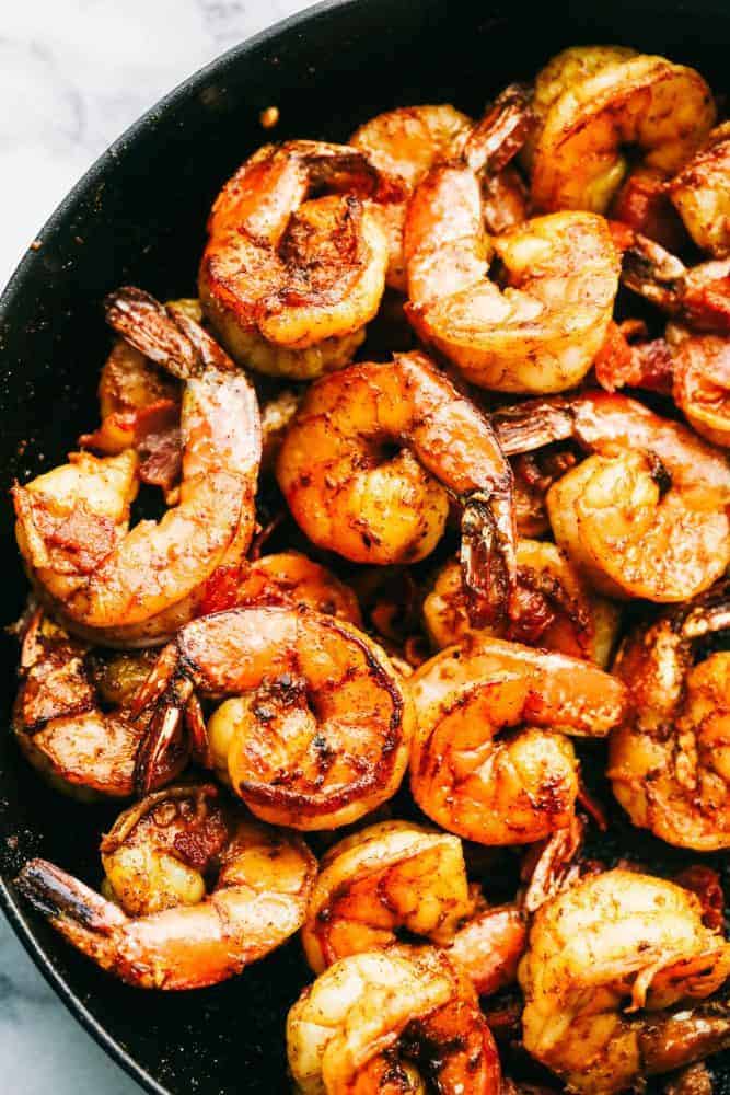 Shrimp and Grits in Mini Cast Iron Skillets - Taste With The Eyes