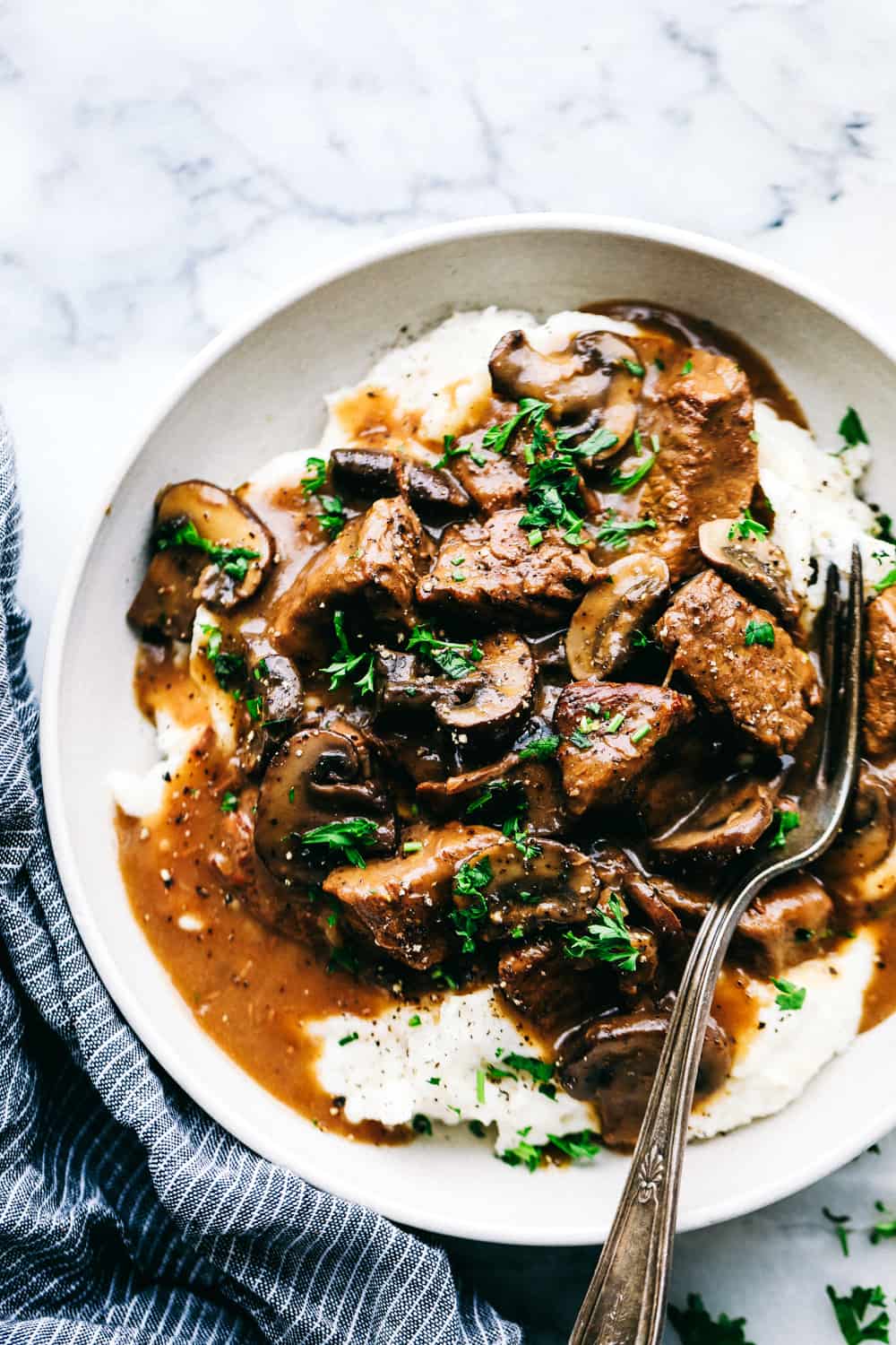 slow cooker beef tips over mashed potatoes