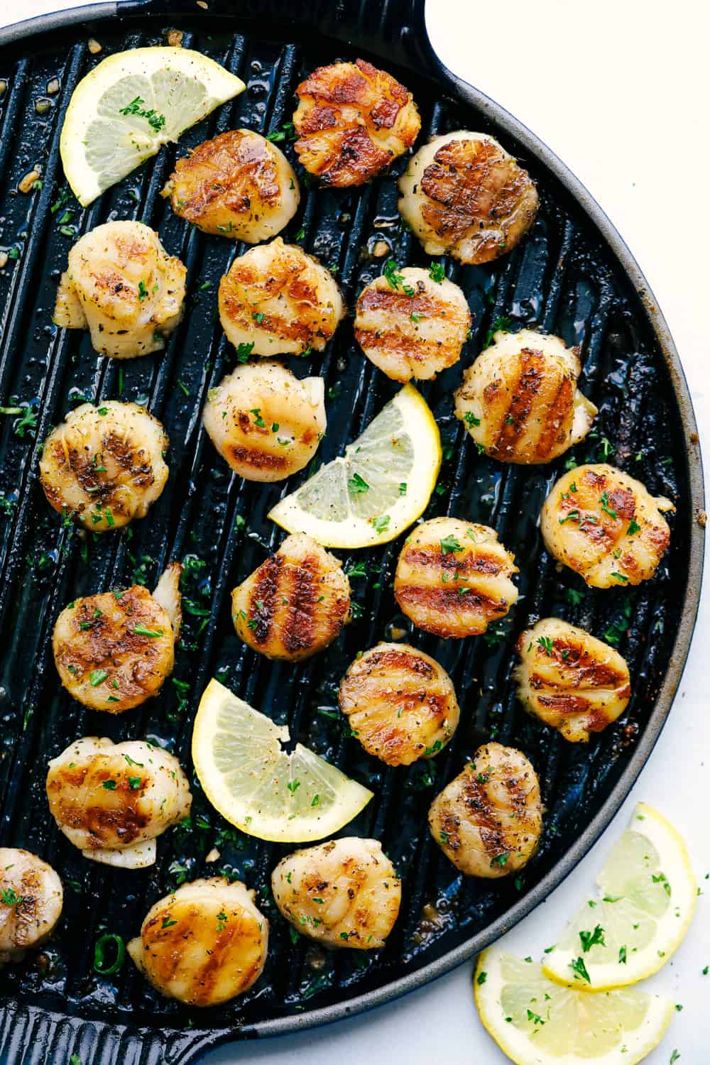 Grilled Lemon Garlic Scallops - 4