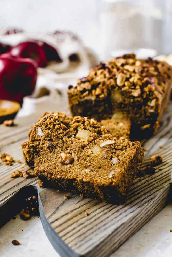 cinnamon apple bread