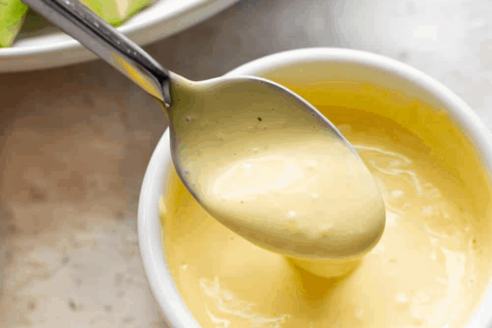 Easy Hollandaise Sauce | The Recipe Critic