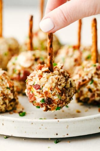 Bacon Ranch Cheese Ball Bites | The Recipe Critic