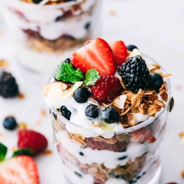 Best Yogurt Parfait Recipe with Granola | How to Make Yogurt Parfait?