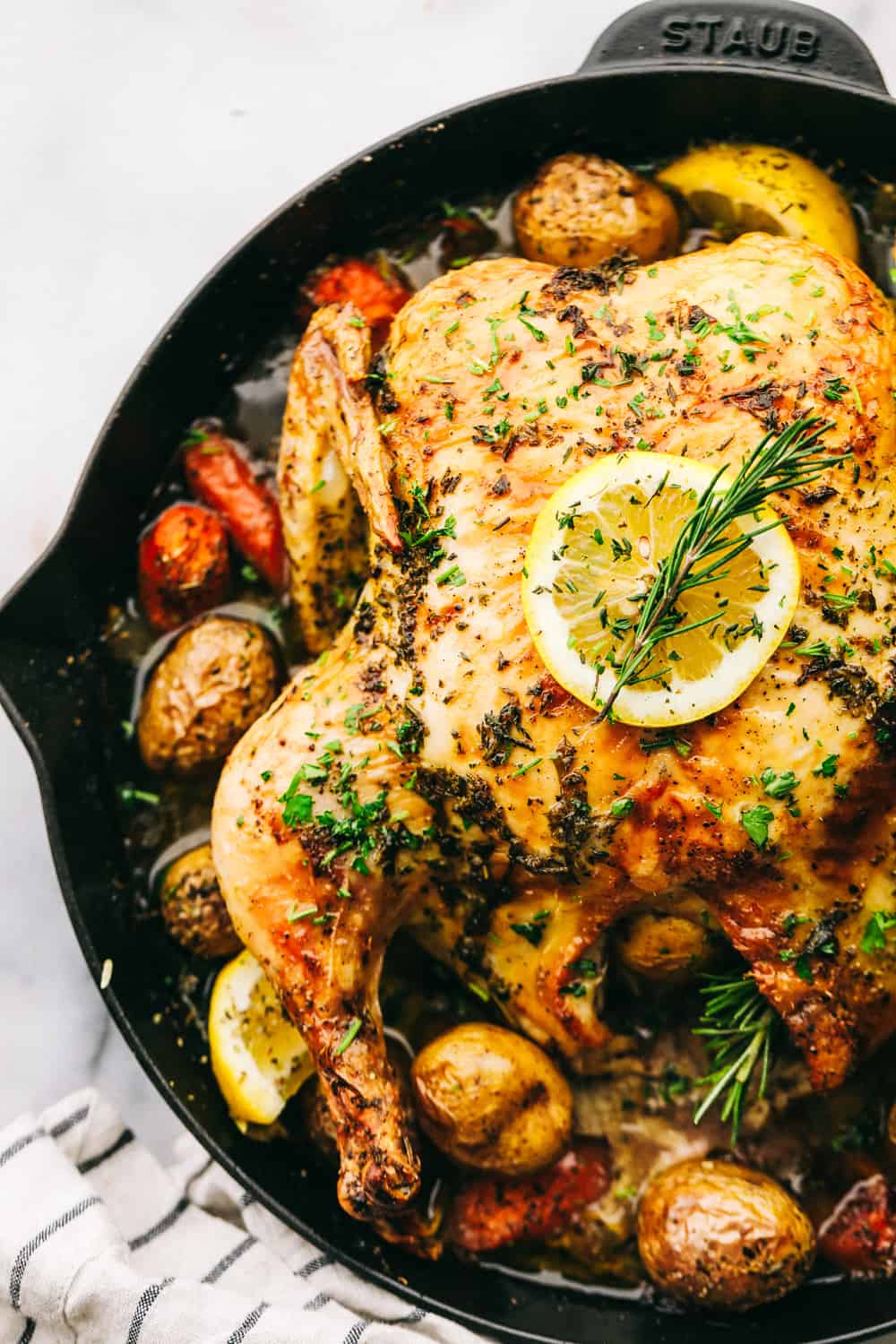 Perfect Garlic Roasted Chicken with Vegetables | The ...