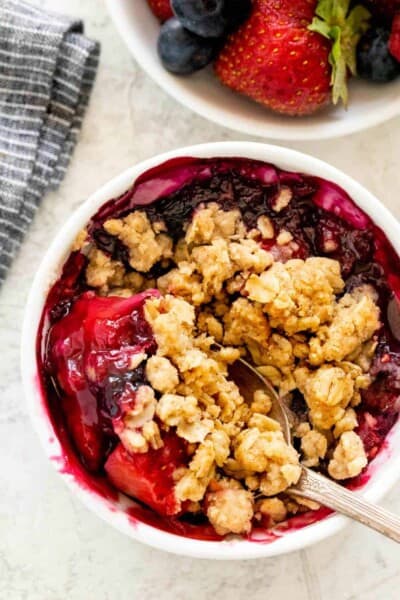 Mixed Berry Crisp Recipe | The Recipe Critic