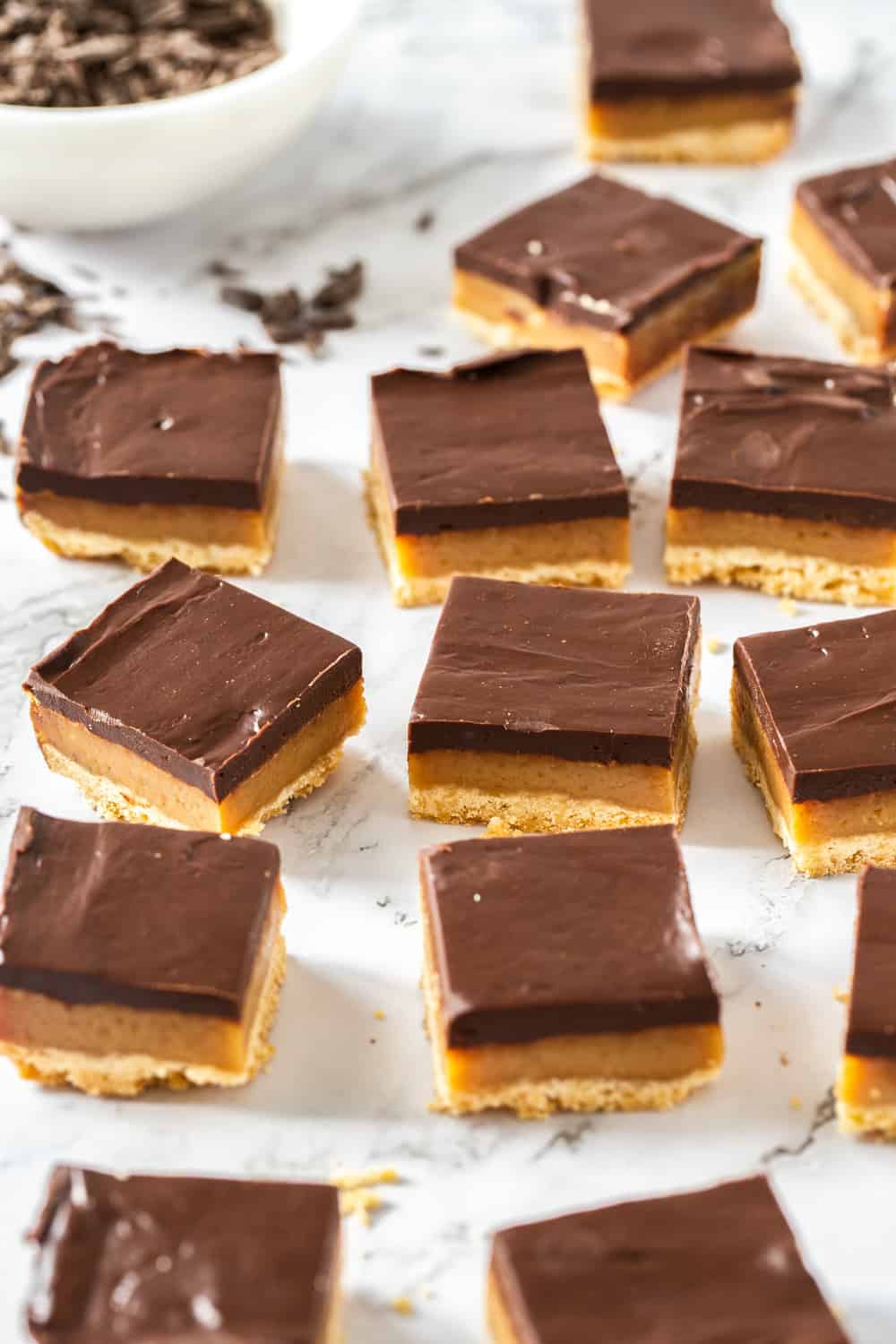 Soft and Chewy Millionaire Shortbread Bars Recipe - 89