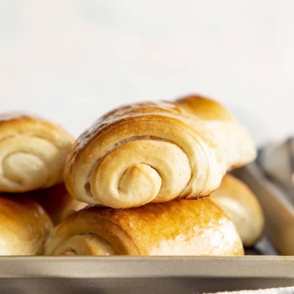 Stack of 2 lion house rolls