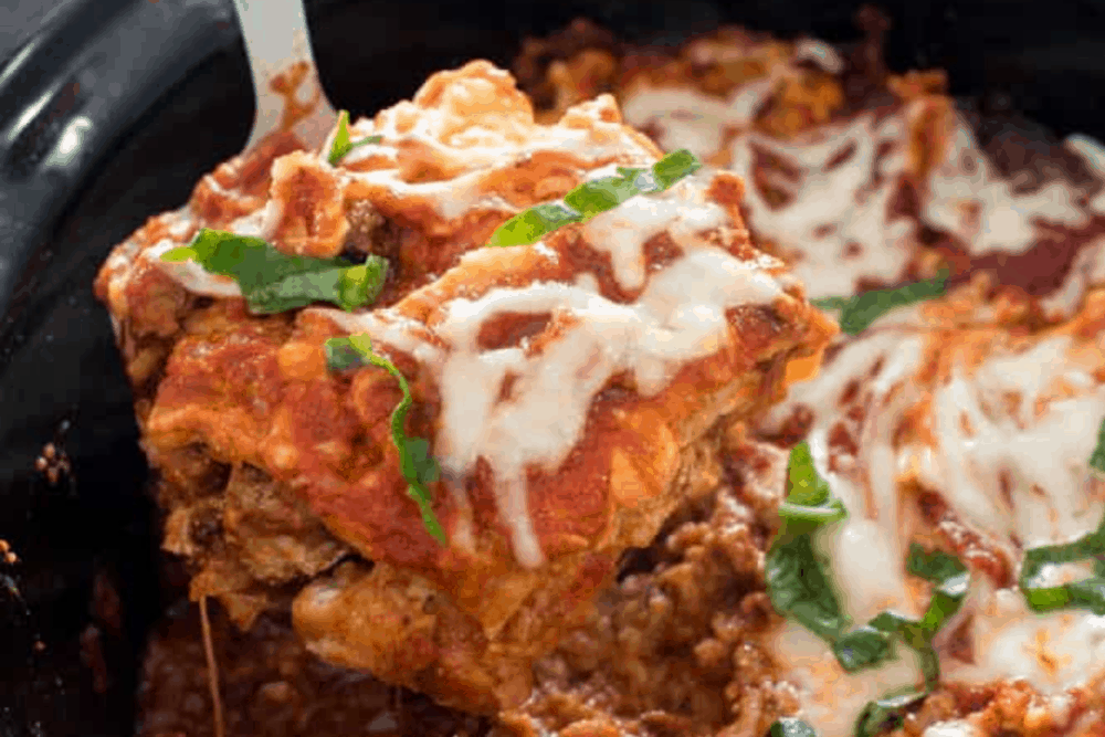 https://therecipecritic.com/wp-content/uploads/2020/12/Slow-Cooker-Lasagna-2.png