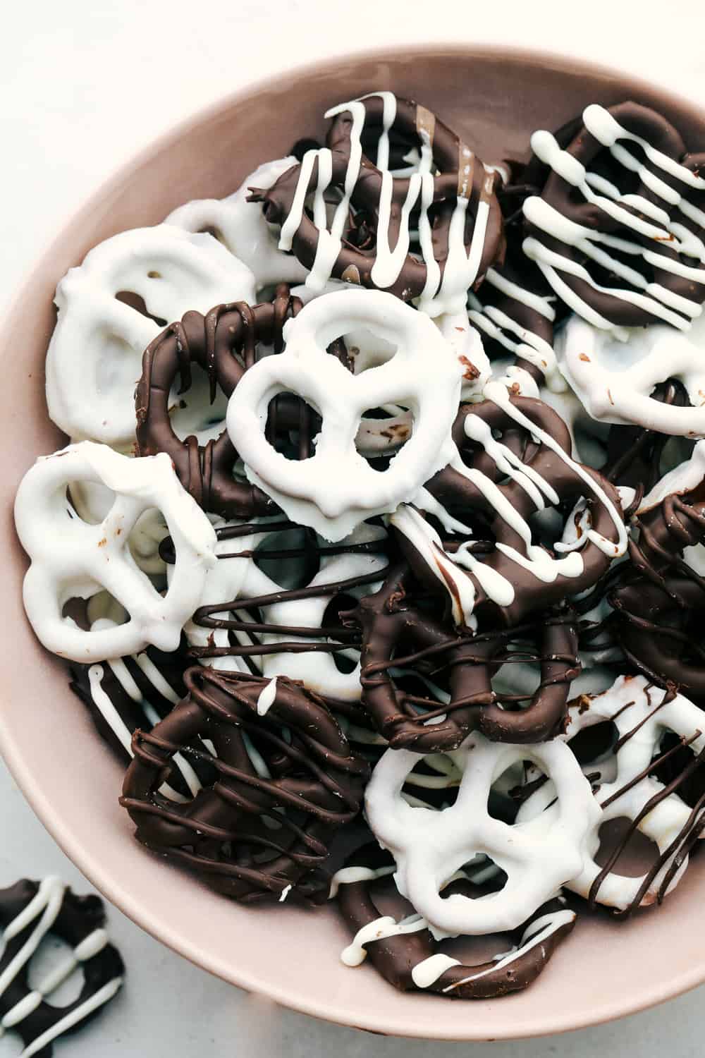 Quick and Easy Chocolate Covered Pretzels The Recipe Critic