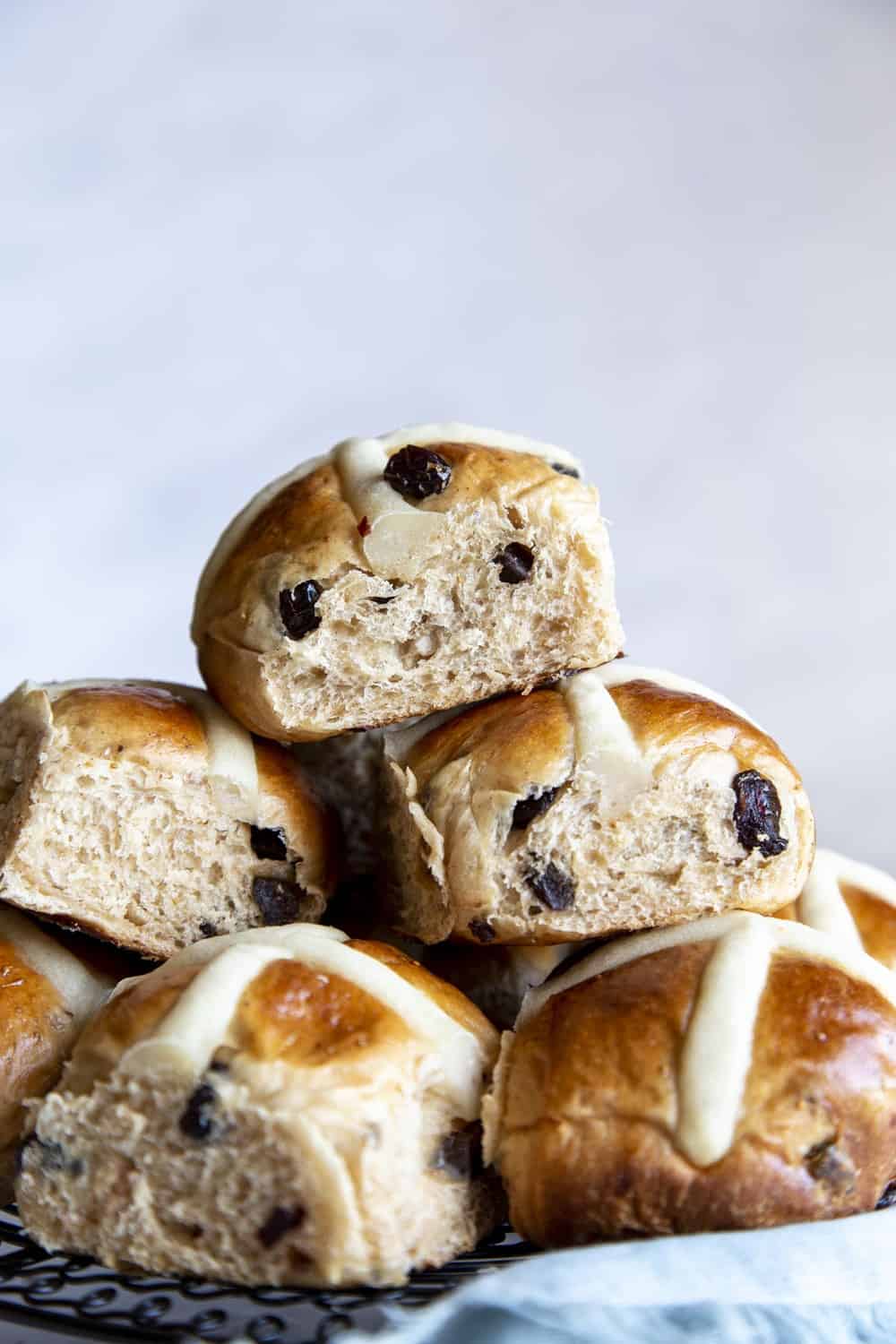 Hot Cross Buns Recipe | The Recipe Critic