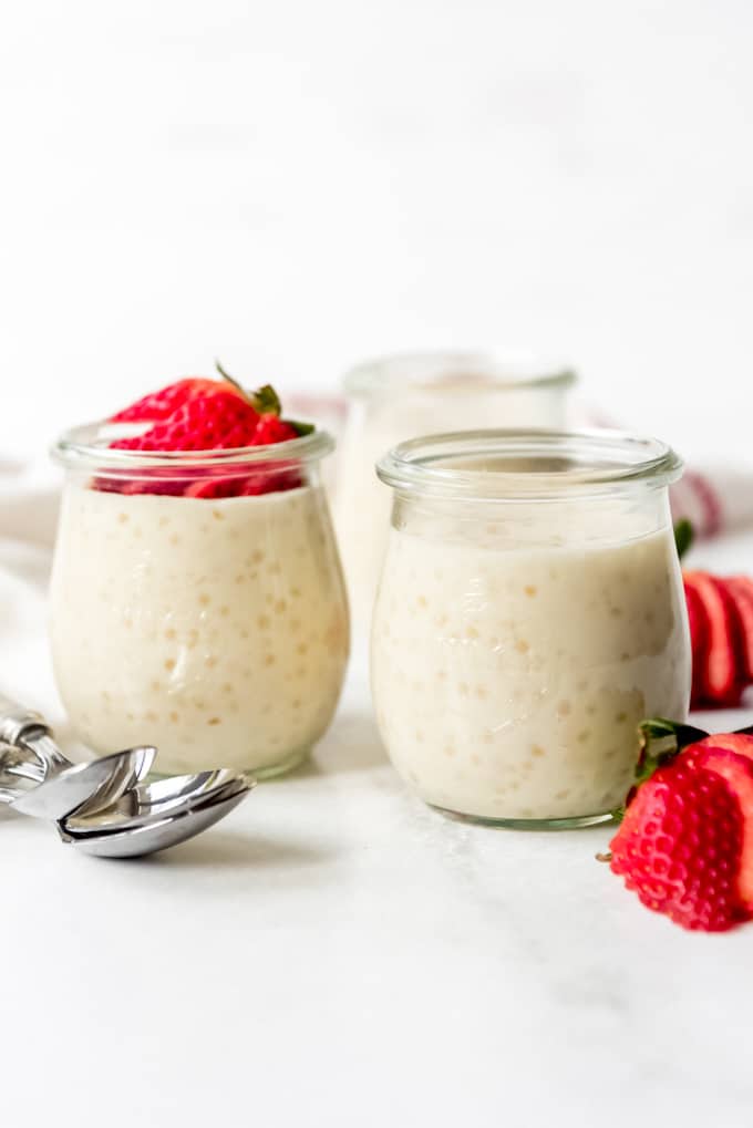 Individual servings of chilled tapioca pudding.