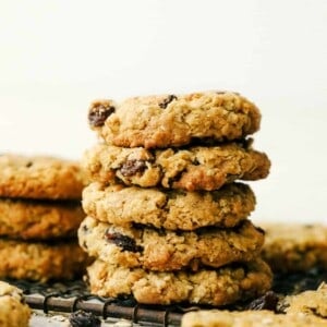 Easy Oatmeal Raisin Cookies - 34