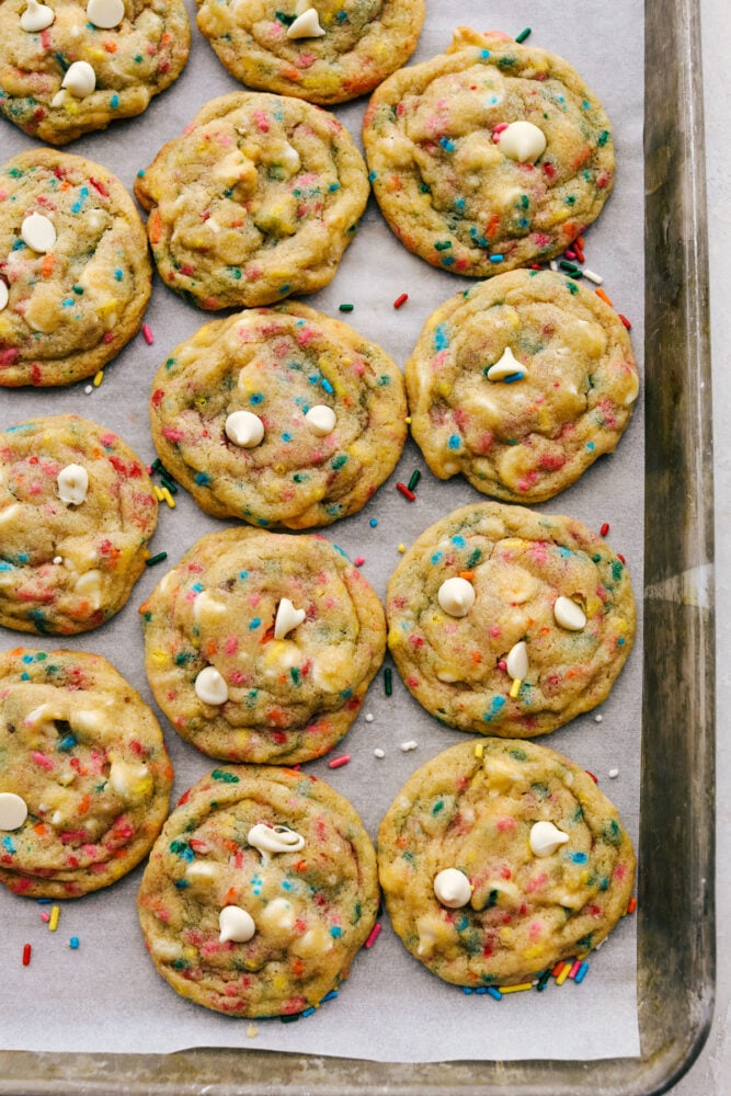 Baked cookies with white chocolate chips. 