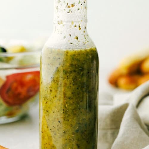 Homemade Italian Dressing ~ Better than Olive Garden! • FIVEheartHOME