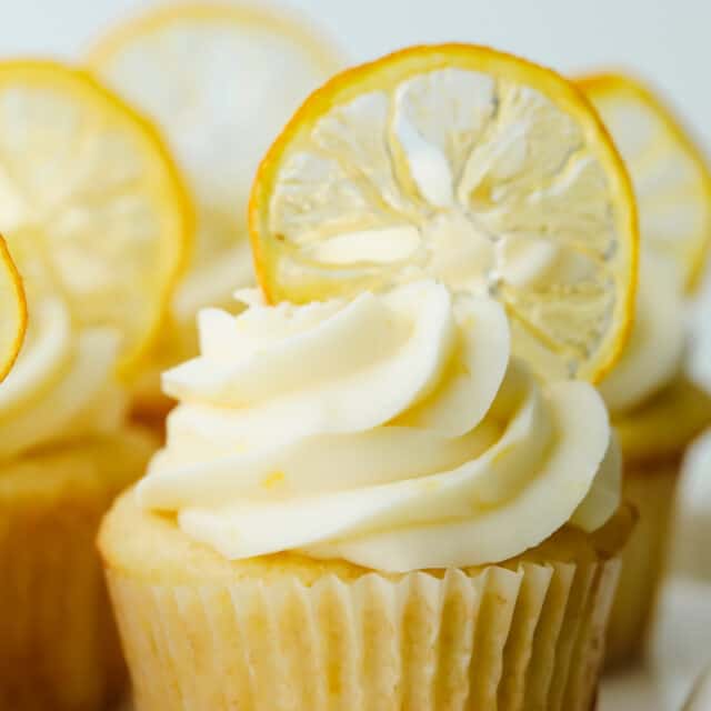 Lemon Cupcakes With Lemon Cream Cheese Frosting | The Recipe Critic