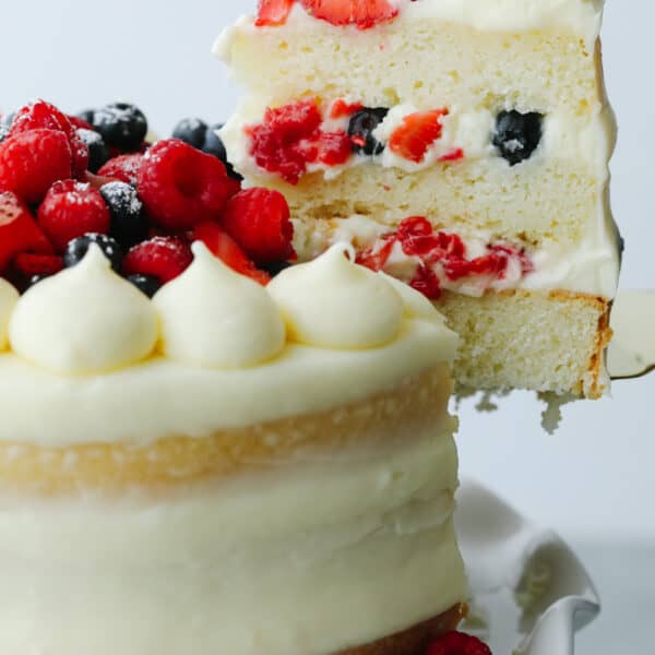 Berry Chantilly Cake Recipe 