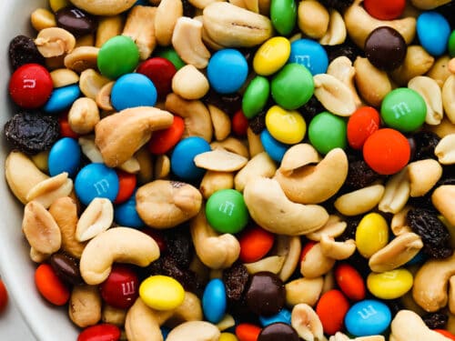 Create Your Own Snack Magic: Homemade Trail Mix Recipe with Aroma