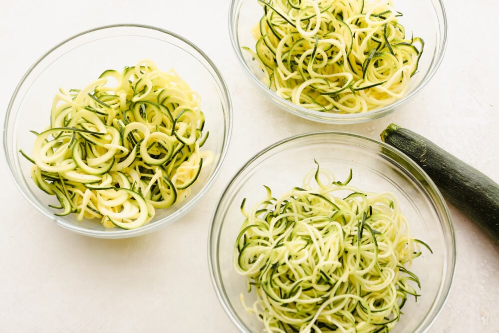 How To Make Zucchini Noodles (4 Easy Ways)